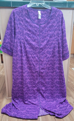 White Stag Robe 3X Purple Butterflies Lightweight Polyester