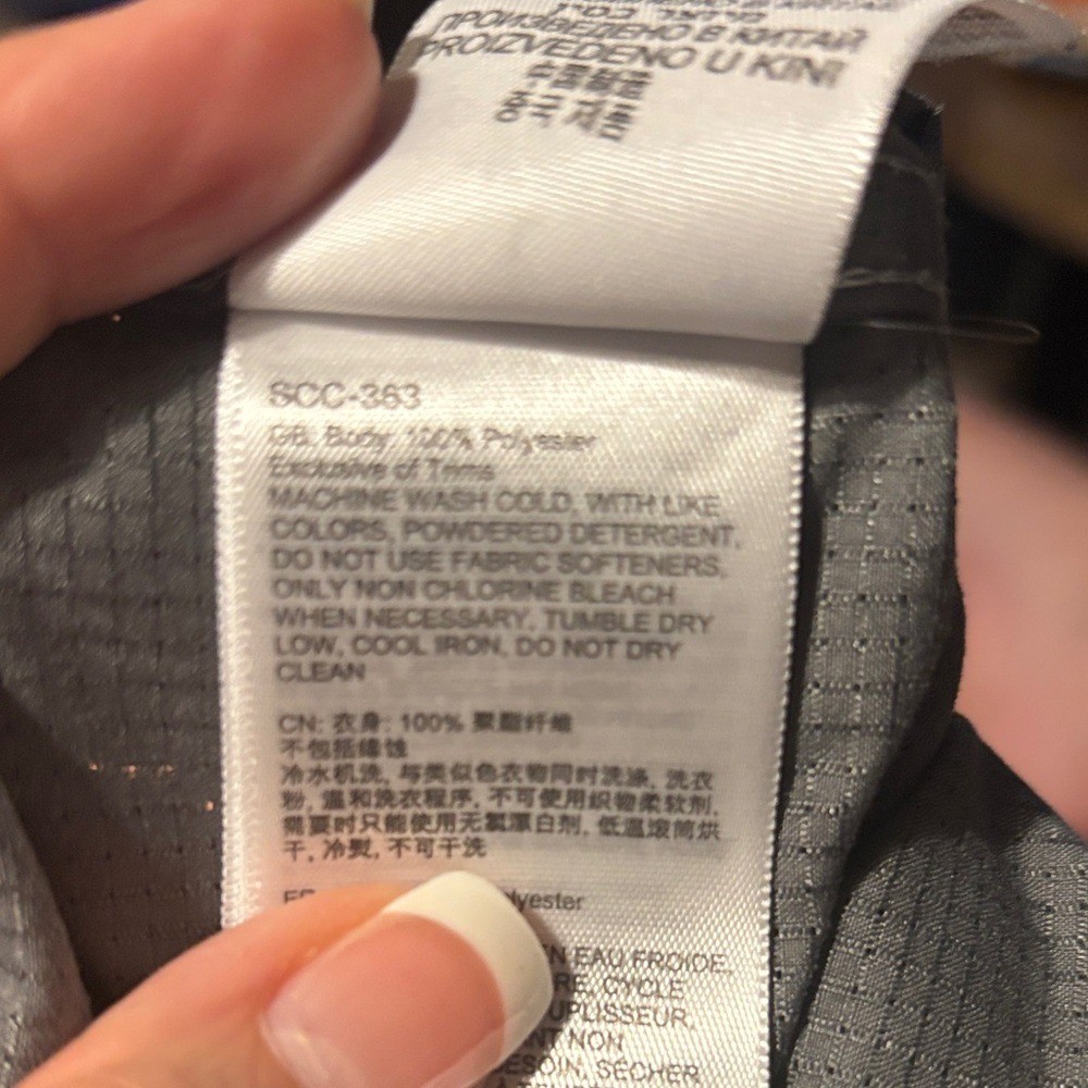 Marmot Gray Patterned Casual Button Down Shirt Li… - image 8