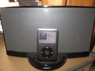Apple iPod 160 gb dazu Bose Sound Dock Dockingstation Kompakt Stereo mit FB