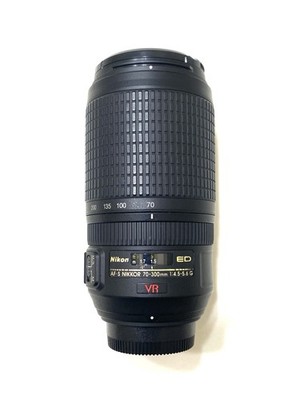 Nikon AF-S VR Zoom-Nikkor 70-300mm f/4.5-5.6G IF-ED Lens With Caps