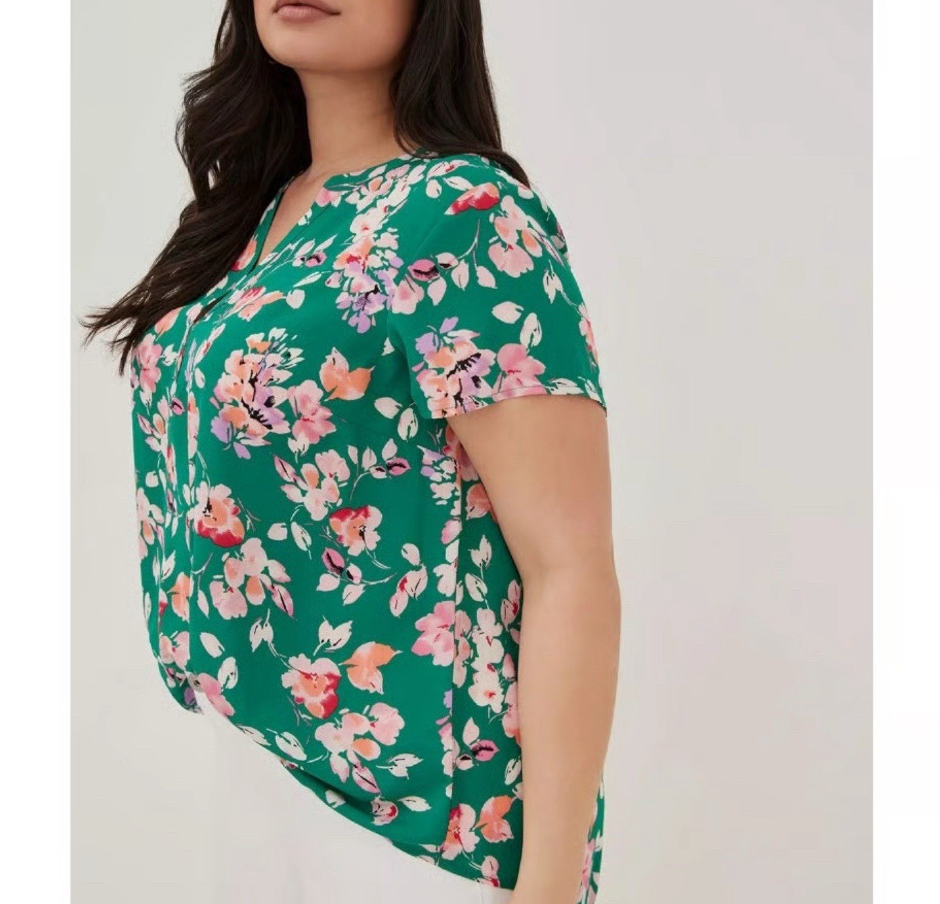 Torrid Women’s Plus Size Split Front Georgette Gr… - image 9