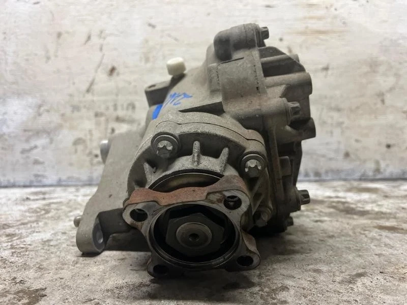 2005-2011 Chrysler 300 conjunto de suporte diferencial de eixo dianteiro fabricante de equipamento original - Imagem 3 de 4