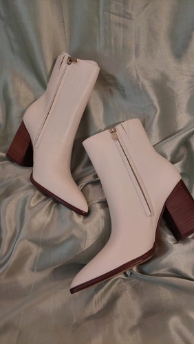 Melysa Boot Marc Fisher 8.5 Ivory Leather Shoes Footwear Clothing Fashion