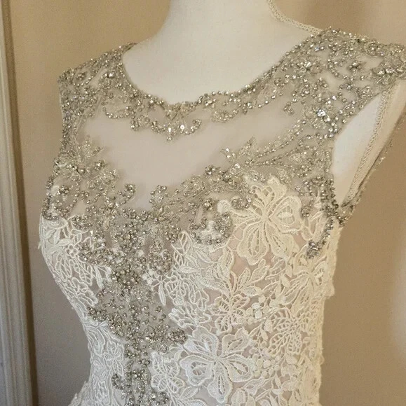 Vestido de novia Allure Bridals 9323 champán Foto 4 de 4