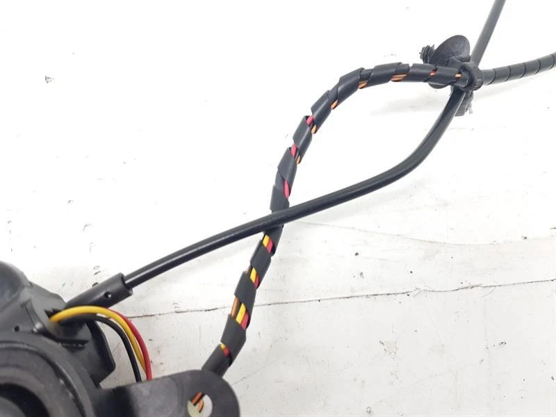 12-18 MK2 ASTON MARTIN VANQUISH VOLANTE FRONT OUTER DOOR HANDLE RH DRIVER SIDE - Image 4 of 4