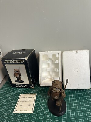 ATTAKUS STAR WARS Wicket W. Warrick Limited Edition 1/5 Statue COA
