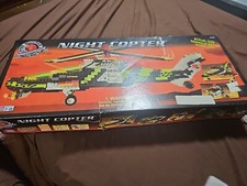 RARO MEGA BLOKS PRO-BUILDER SERIE COLECCIONISTA - HELICÓPTERO NOCTURNO. 670 piezas, 9740