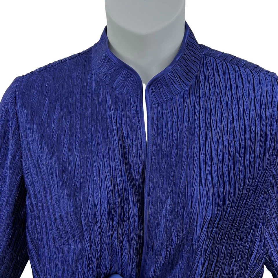 Chicos 2 NWT Crinkle Shine Elegant Blue Blazer Open Jacket Zip Pockets Holiday - Image 4 of 4
