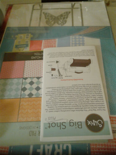 Sizzix - Máquina de Corte Branca Plus com Kit - Big Shot Plus Starter Kit -  (660341).