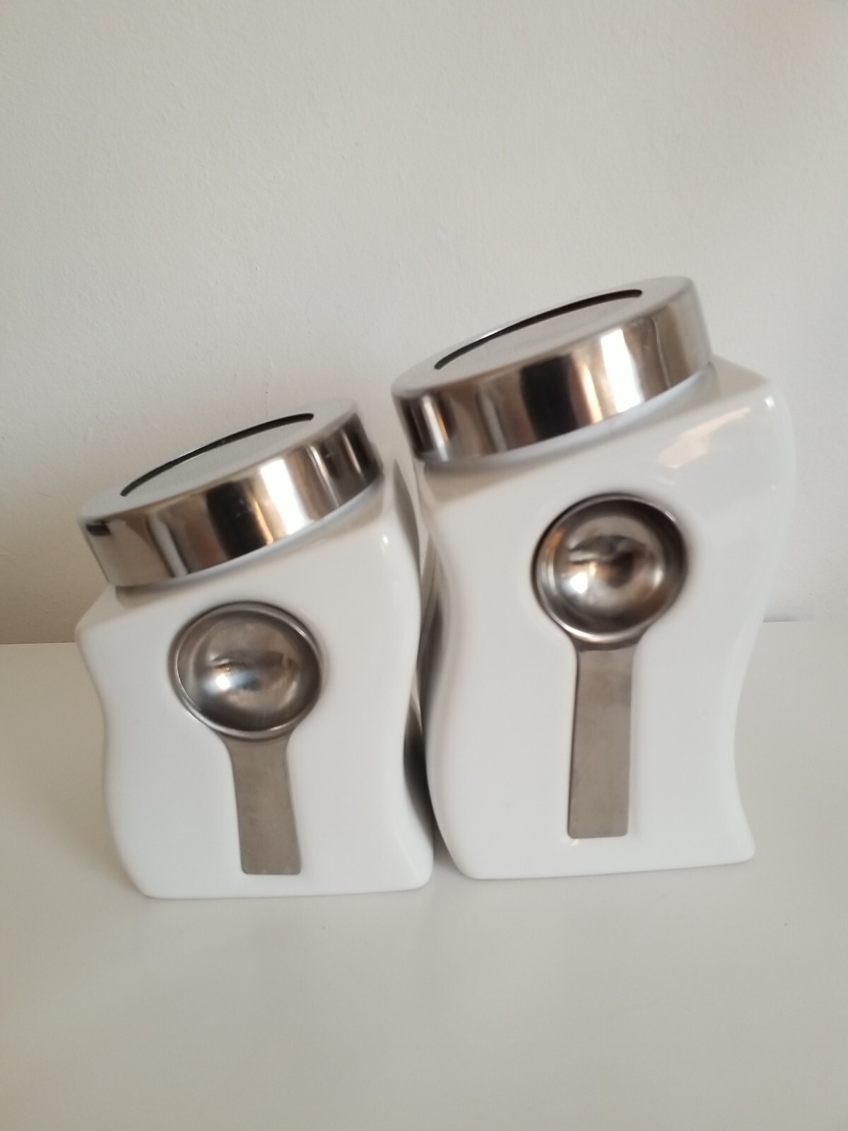 Vintage Retro White Ceramic Wavy Canister w/ Spoon Clear Top