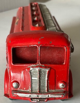 Camion Citerne Dinky Toys 32C Panhard ESSO – Vintage 1960, échelle 1:43