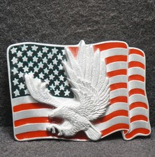 WH03134 NOS VINTAGE 1990s AMERICAN EAGLE  FLAG PATRIOTIC PEWTER BELT BUCKLE