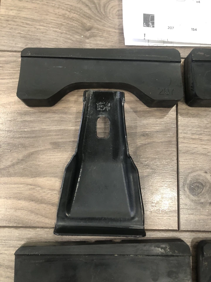 🇨🇦Kit Thule 5046 (145046) HONDA CR-V, SUV de 5 puertas 2017-2022 para abrazadera Thule Evo Foto 2 de 4