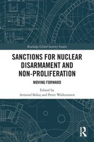 Sanctions For Nuclear Disarmament And Non-Proliferation | Moving Forward | Buch