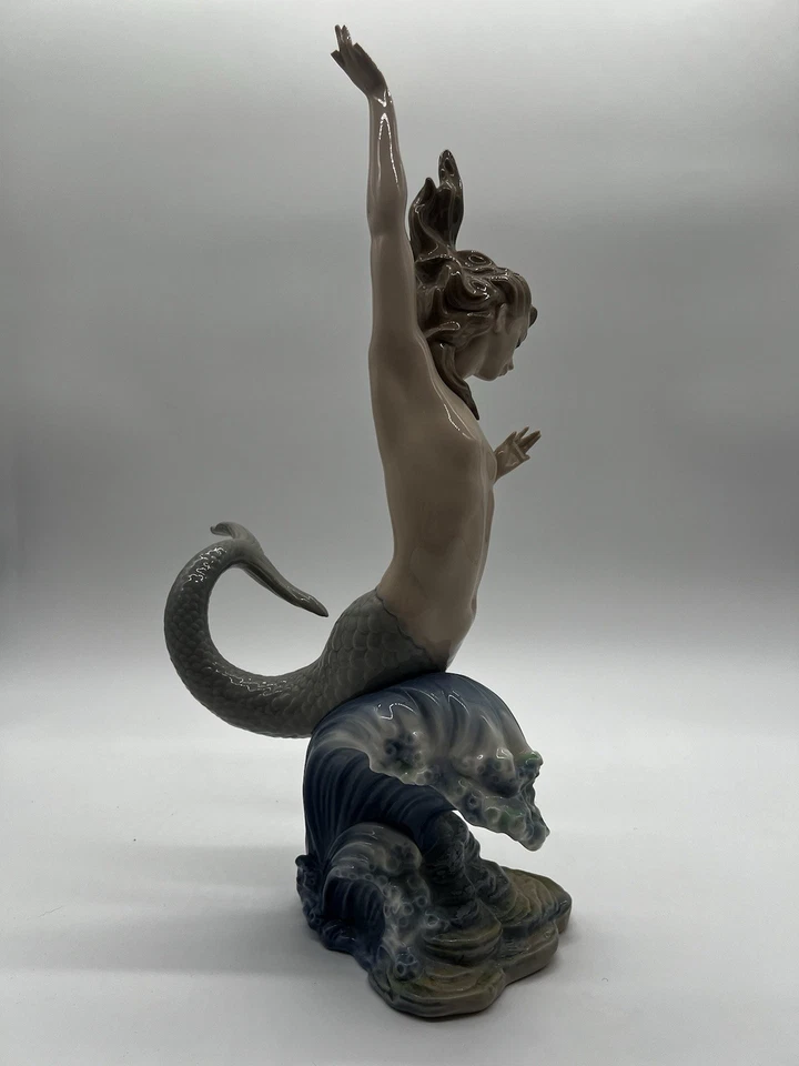 LLADRO Mermaid On A Wave - #1347 - 16,5"" - Sin caja. Foto 3 de 4