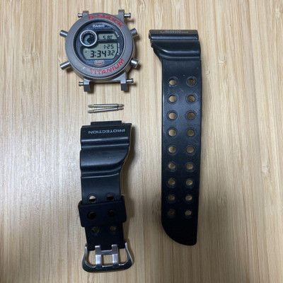 G-Shock DW-8200-1A Frogman Titanium Case Dive Watch Red Logo G-Shock DW-8200-1A Frogman Titanium Case Dive Watch Red Logo