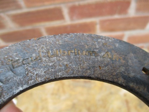 Vintage Retro Horse Shoe - Blacksmith Made - Garden Art Item - Patina/Rust/Age - Picture 3 of 11