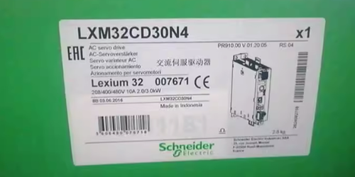 NEW SCHNEIDER LXM32CD30N4 Servo Drive - Bild 2 von 5