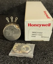 1pc Clarostat 380C1-1000-S  1K OHM  2-WATT Linear Taper Potentiometer  **NOS