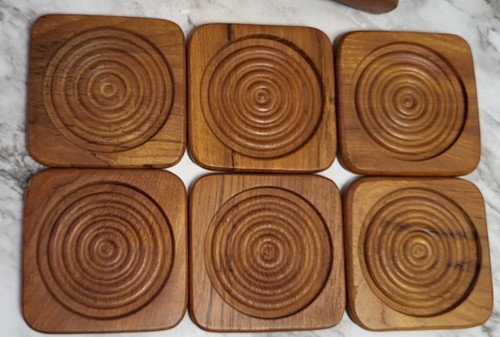 Beautiful Vintage Wooden Coaster Set. 6 Wooden Coasters with Holder/Carrier.... - Picture 5 of 10