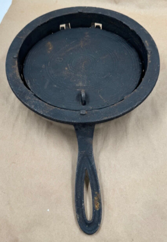 Vtg Cast Iron Waffle Maker No 8 - = - Picture 7 of 9