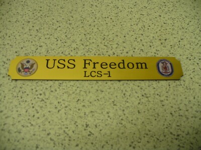 Kleines Namensschild für Modellständer  -  USS Freedom