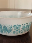 Pyrex Amish Butterprint Turquoise & White 472 1-1/2 Pt Casserole Dish No Lid