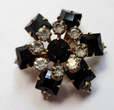 Vintage Crystal Starburst Snowflake Brooch Black Clear Rhinestones Prongs 1.25"