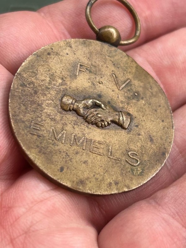 Post WWI German Ceremonial Bronze Medal FV 1924 Emmels Fahnenweihe Rare (A2026A)