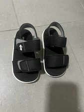 See Kai Run Basics Toddler Jaylen Sandals Black Size 7 NWOT