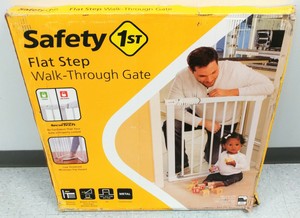 safety first walk through baby gate
