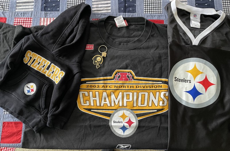 9 Pittsburgh Steelers fan items,baby/keychain/'02champs/shirts/ornament/2pennant