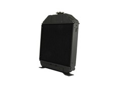 Sparex radiator for Kubota L1801, L2000, L2200, L225, L235 tractor (S.22503)
