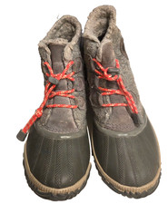 Sorel Out N About Plus Felt Winter Duck Boots - Size 6