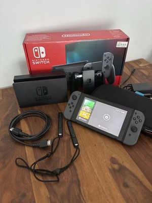 Nintendo switch Konsole und weiteres & 128 GB Speicherkarte