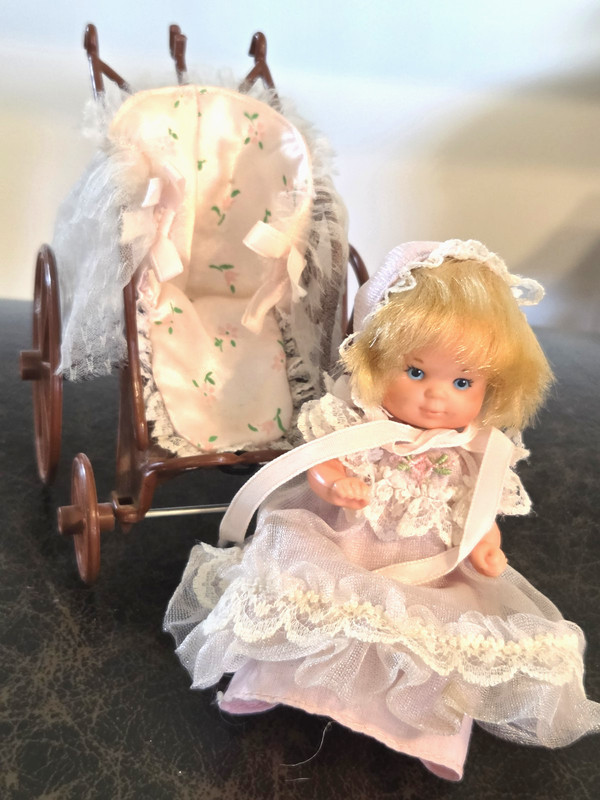 Lot Of 2 VTG 1976 Mattel ROSEBUD DOLL & STROLLER Lavender Lace #9787
