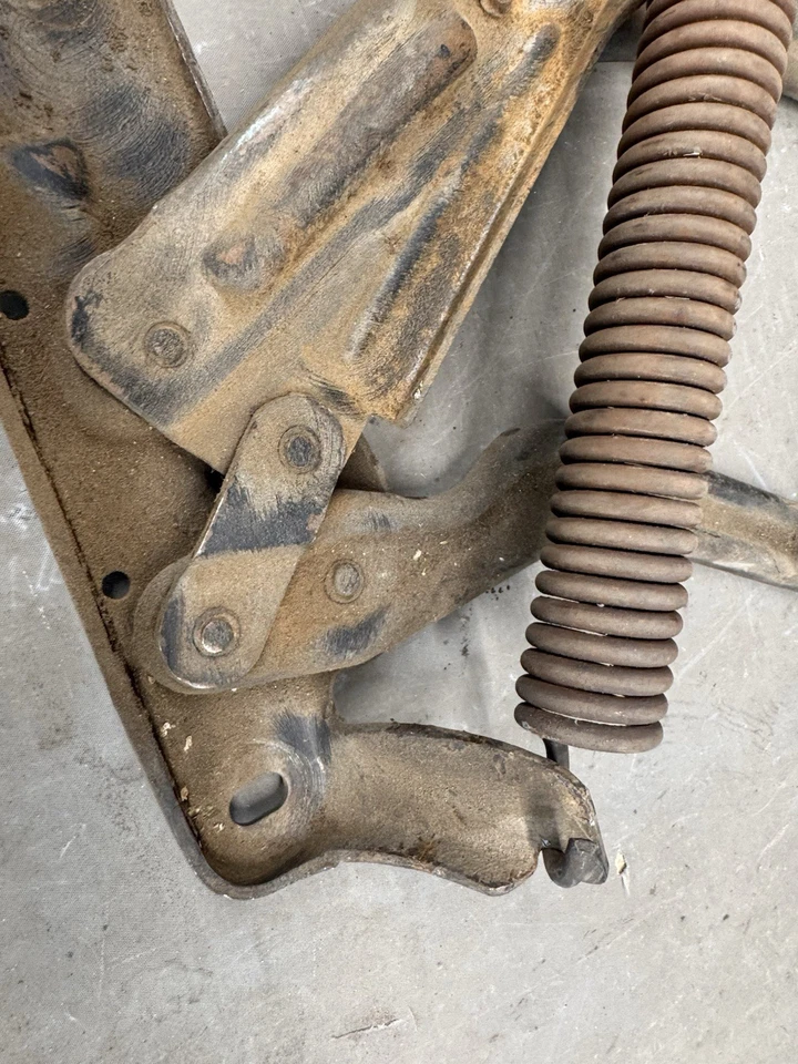 1968-1972 Pontiac GTO LeMans Tempest капот подъем поддержки петли пружины 1970 1971 - Изображение 2 из 4