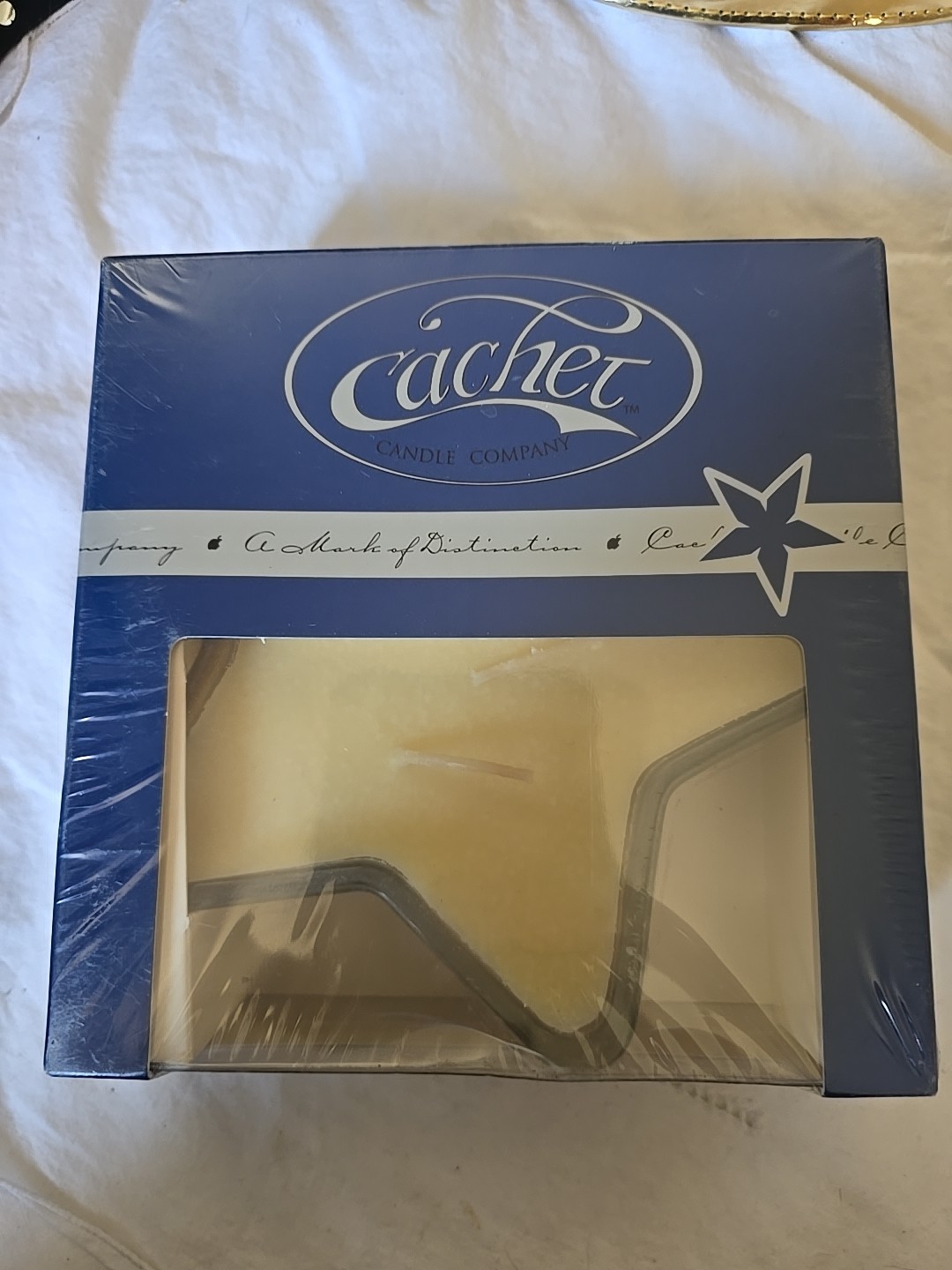 Large Cachet Candle Company Star Candle 6&times;6&times;3 In