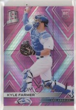 2018 Panini Chronicles Spectra Neon Pink Prizm 72/75 Kyle Farmer #45 ni4