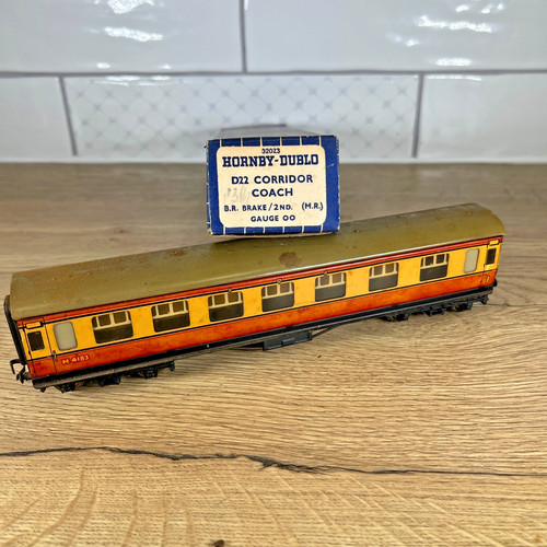 Hornby Dublo BR Brake 32023 D22 Korridorwagen - Spur 00 - Modelleisenbahn - 537 | Condition: Used