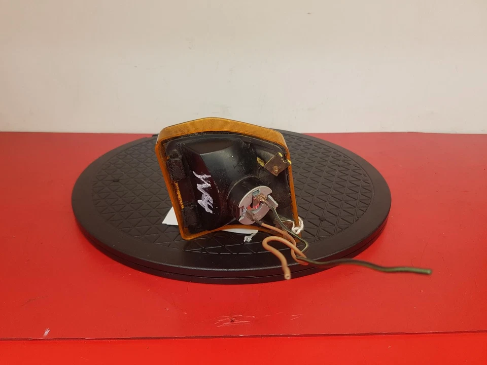 1988 VOLKSWAGEN TRANSPORTER OFFSIDE DRIVERS INDICATOR - Image 3 of 4