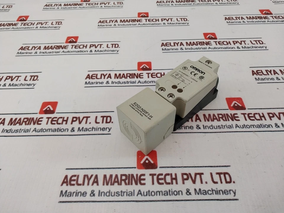 Omron E2Q2-N20F1-H Plug-In Proximity Sensor 10-60VDC 200 mA 18146113452262 - Image 3 of 4