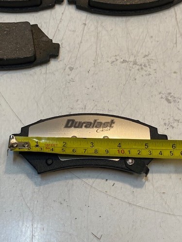 Duralast DG699 Gold Ceramic Disc Brake Pad Set of 4 - Picture 3 of 4