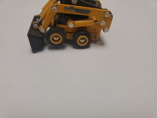 Rare! Ertl 1/32 scale John Deere 320 Skid Steer, model loader with Brown cab! - Picture 6 of 11