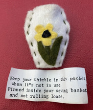Vintage HAND MADE FELT Sewing Thimble Holder Pin FLOWER FLORAL