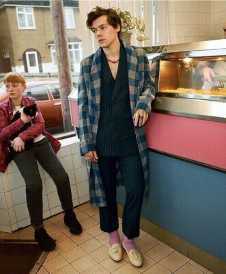 Harry Styles Unsigned 10''x8'' Photo - Handsome English singer - One Direction #2
