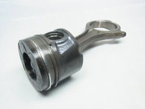 Kolben + Pleuel Komplett 368DT 3,6D V8 Range Rover III Sport 200kW 272PS 2008-