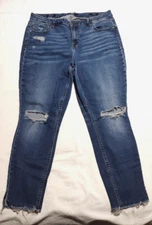 Vigoss Marley Distressed Super Skinny Studded Ankle Hem Light Wash Jeans Size 16