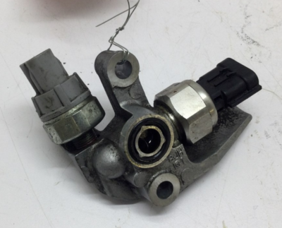 М Yamaha Oil Joint With Pressure Sender And Switch Nytro Viper 8JH