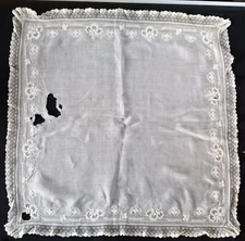 ANTIQUE LINEN BRIDAL HANDKERCHIEF EMBROIDERED ON LINEN 19TH CENTURY 56x 56 CM